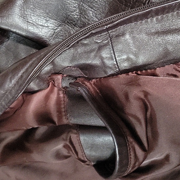 Members Only Leather Jacket, Size 38. Dark red brown color - Picture 4 of 5